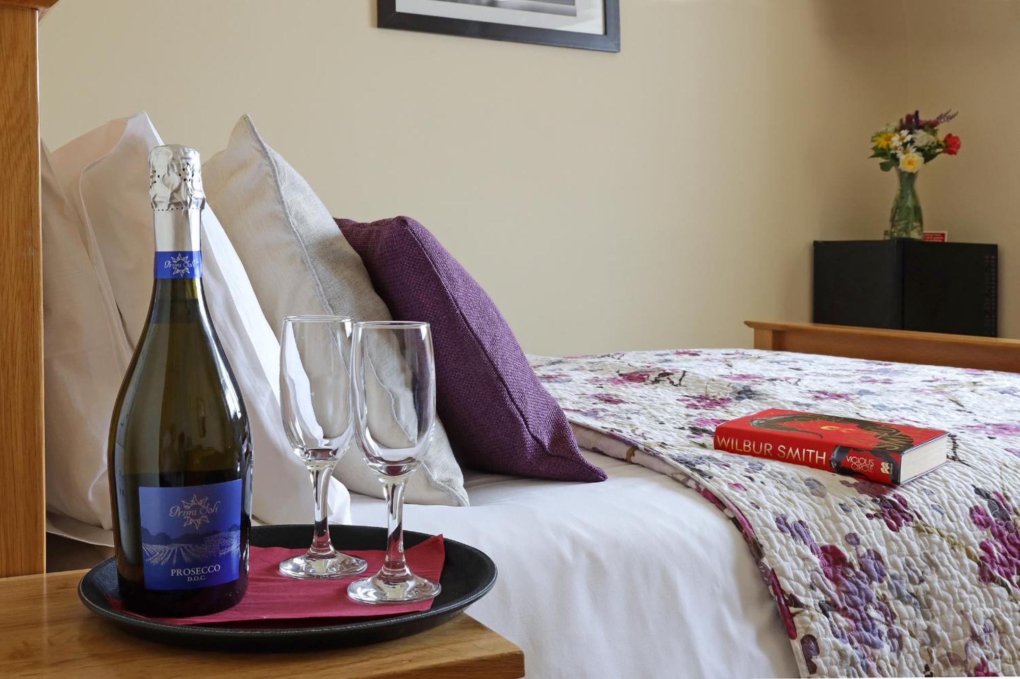 Отель Masons Arms Montacute Экстерьер фото